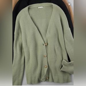 LIKE NEW AE Oversized Button-Front Cardigan size M